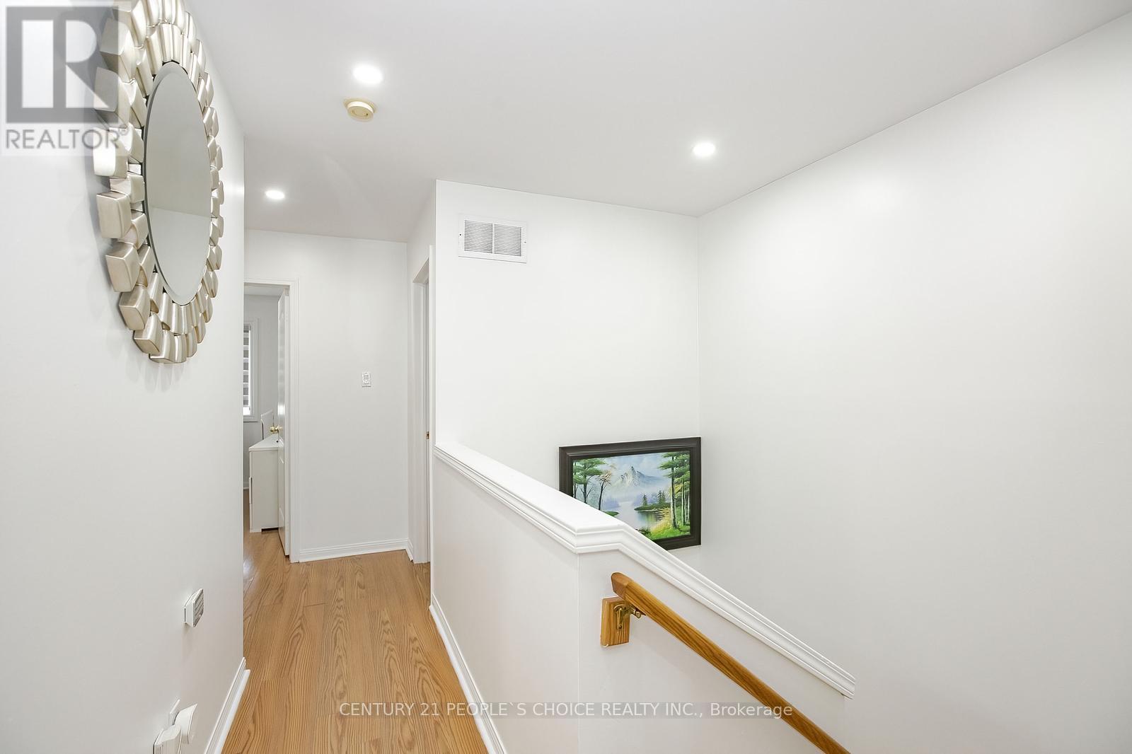 Photo 28 of 47 Garibaldi Drive, Brampton ON