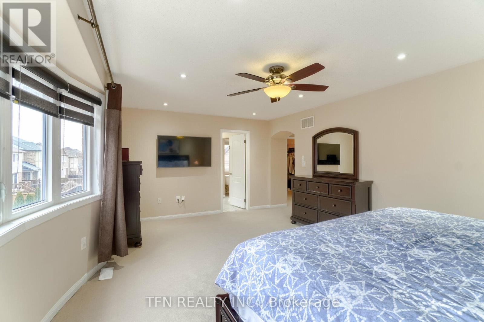Photo 26 of 327 Pringle Avenue, Milton ON