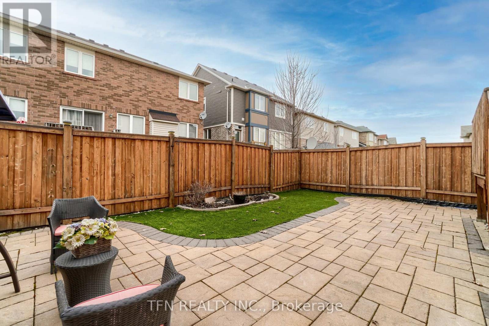 Photo 43 of 327 Pringle Avenue, Milton ON