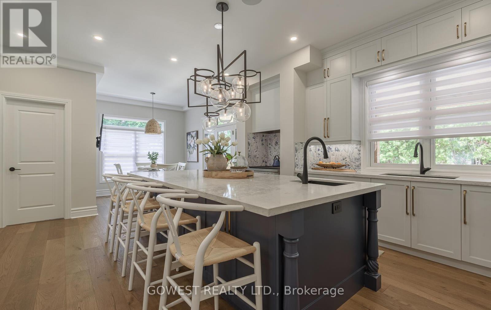 Photo 16 of 376 Chartwell Road, Oakville ON