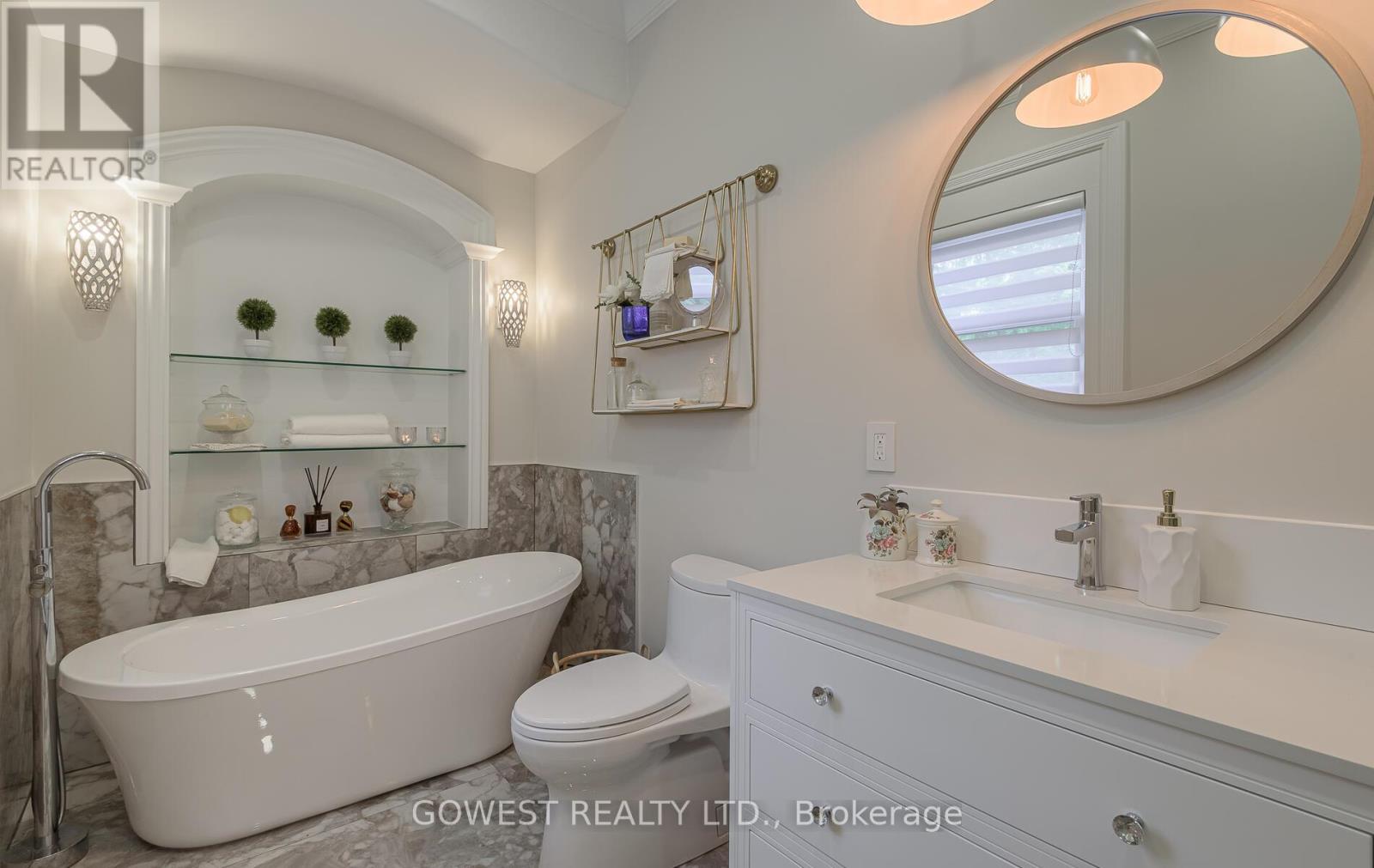 Photo 28 of 376 Chartwell Road, Oakville ON