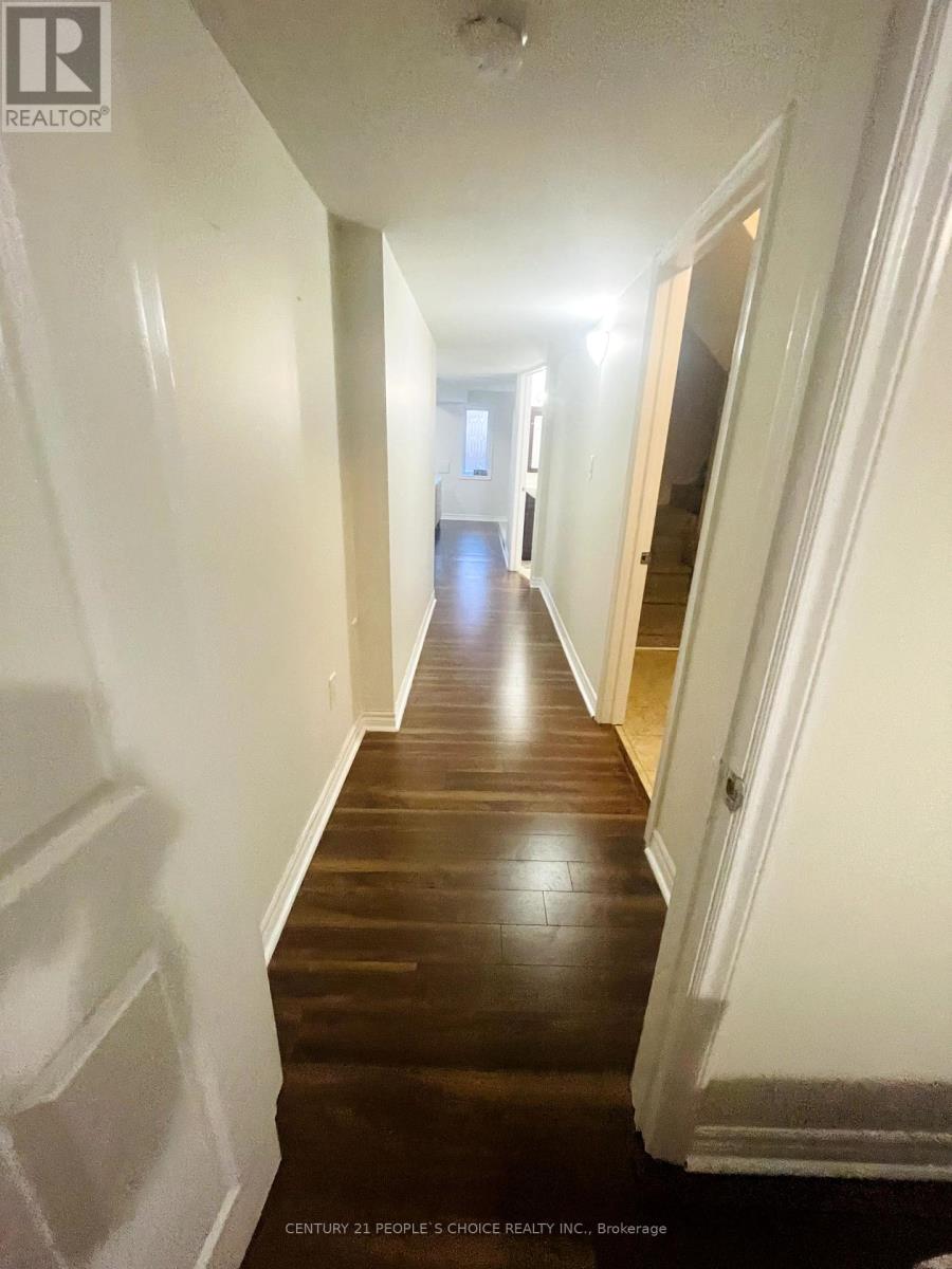 Photo 2 of Bsmnt 5551 Meadowcrest Avenue, Mississauga ON