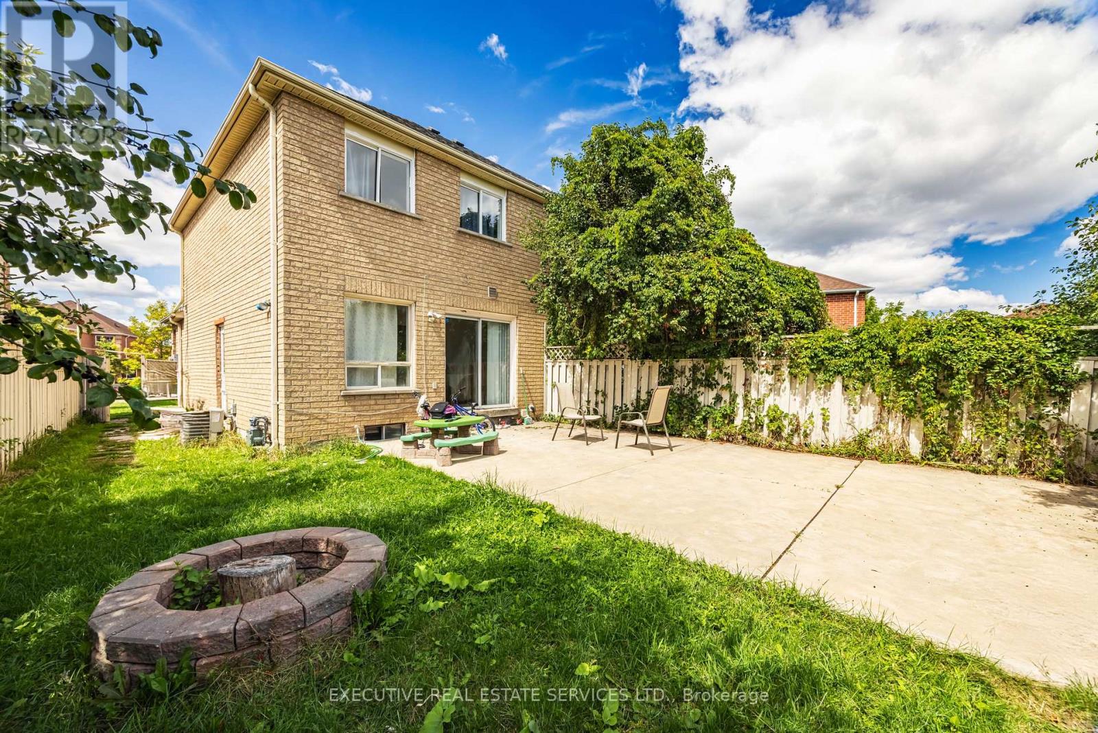 Photo 42 of 39 Caruso Drive, Brampton ON