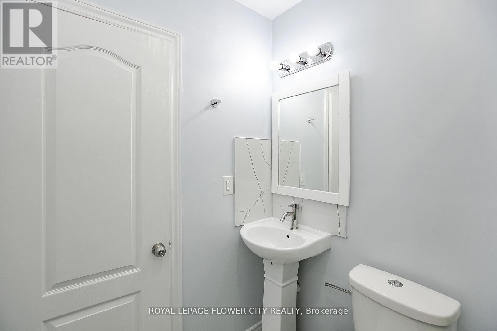 Photo 21 of 76 Northwood Drive, Brampton ON