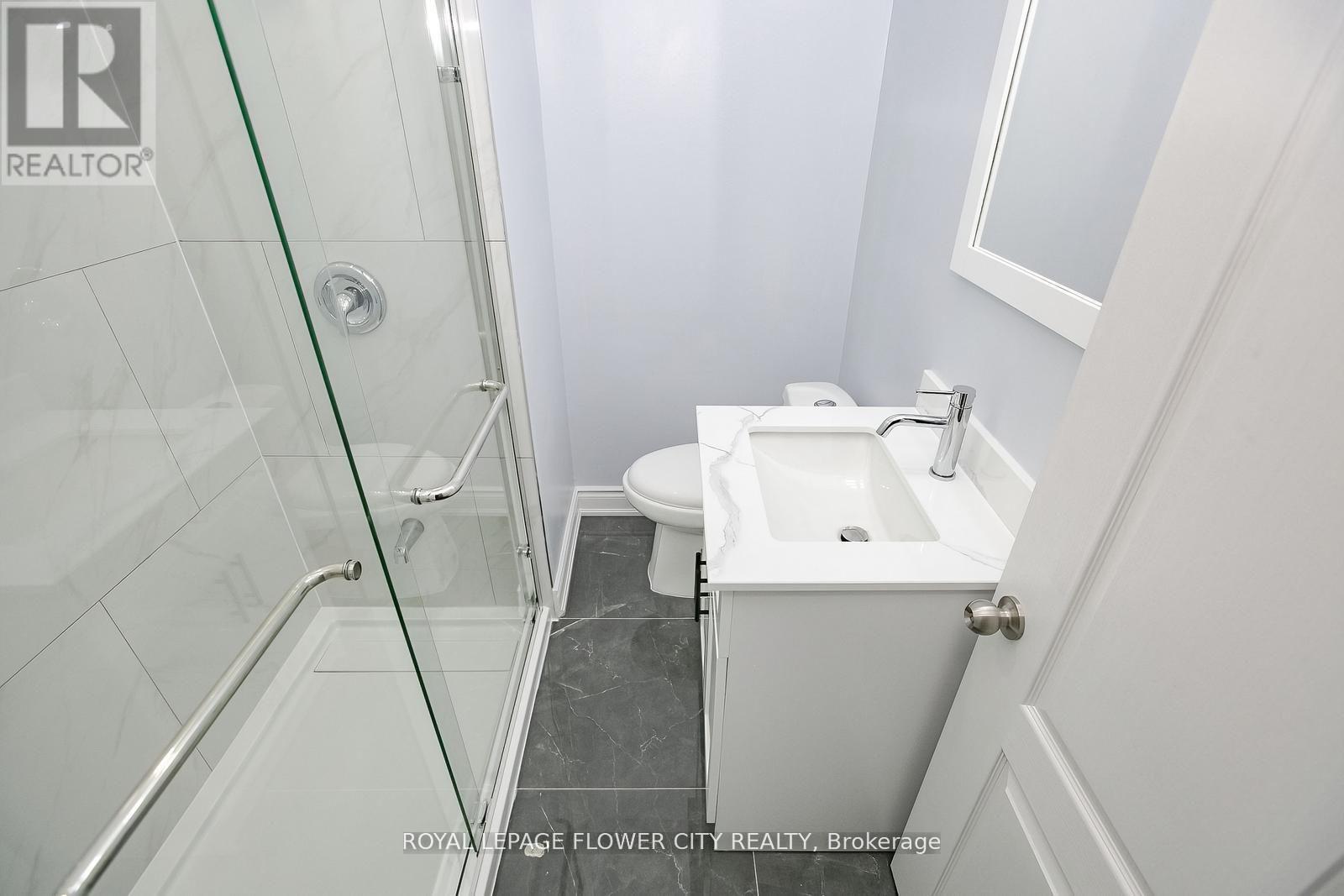 Photo 25 of 76 Northwood Drive, Brampton ON