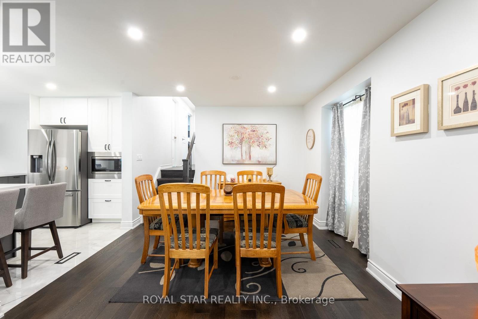 Photo 22 of 74 Glebe Crescent, Brampton ON