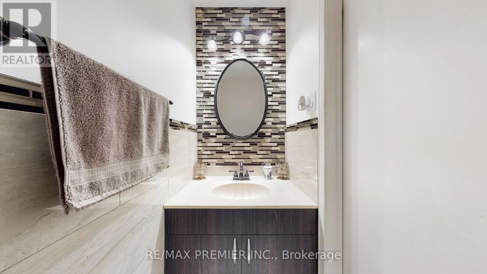 Photo 18 of 16 Magdalena Court, Toronto ON