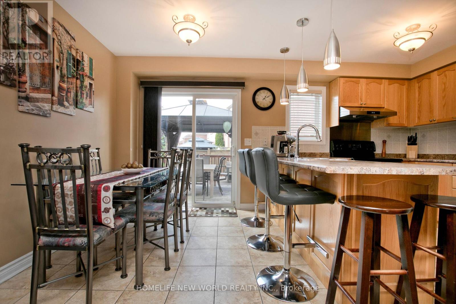 Photo 13 of 54 Brussels Avenue, Brampton ON