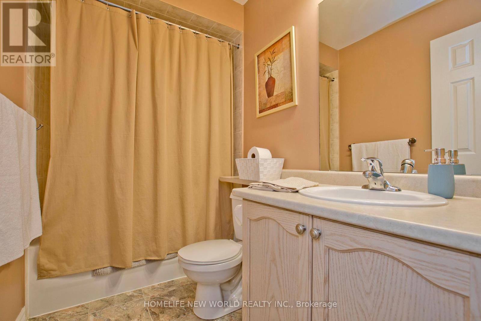 Photo 14 of 54 Brussels Avenue, Brampton ON