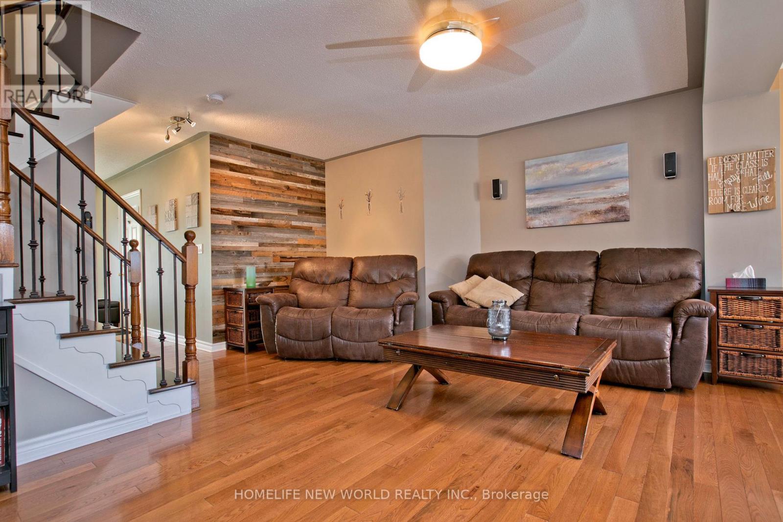 Photo 6 of 54 Brussels Avenue, Brampton ON