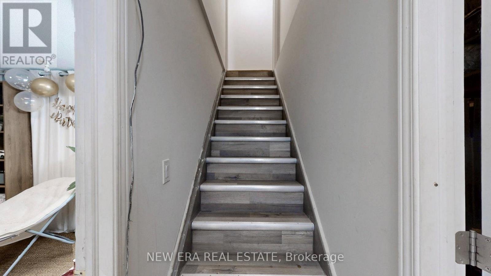 Photo 35 of 624 Rossellini Drive, Mississauga ON