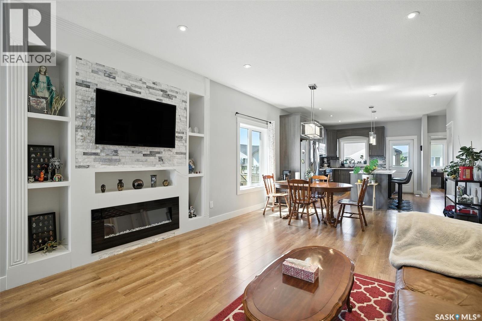Photo 11 of 755 Labine Court, Saskatoon SK
