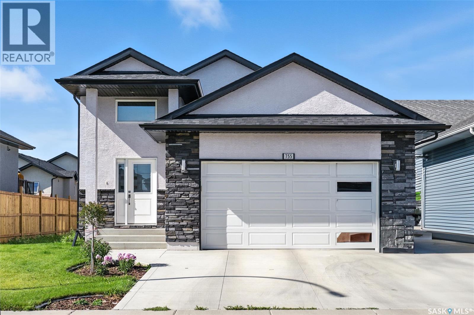 Photo 2 of 755 Labine Court, Saskatoon SK