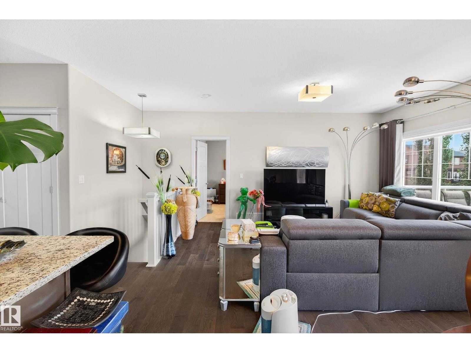 Photo 14 of 13 8132 217 St Nw, Edmonton AB