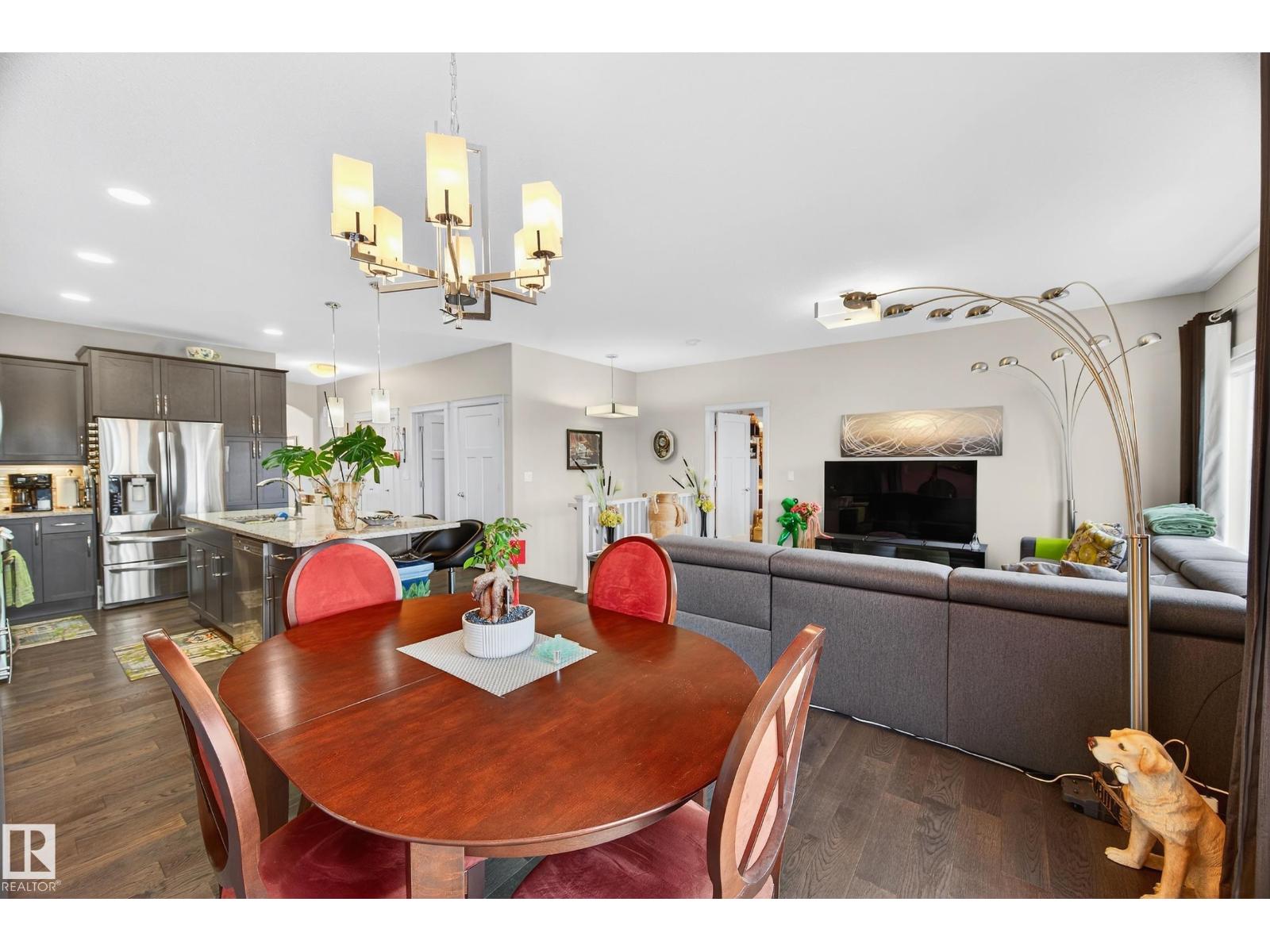 Photo 20 of 13 8132 217 St Nw, Edmonton AB