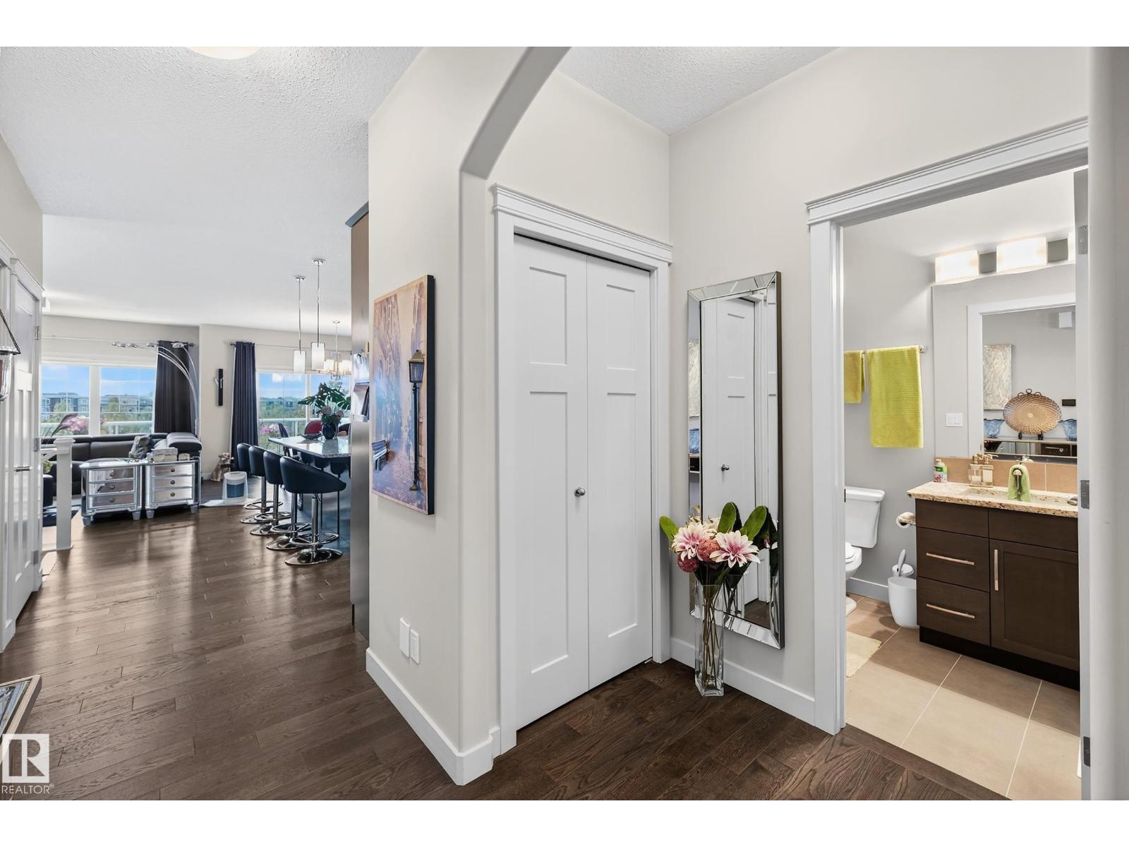 Photo 23 of 13 8132 217 St Nw, Edmonton AB
