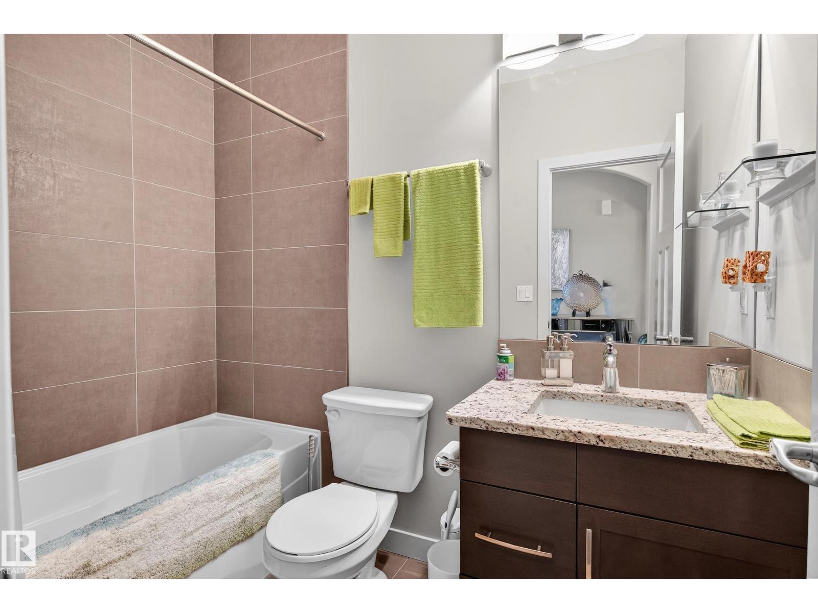 Photo 26 of 13 8132 217 St Nw, Edmonton AB