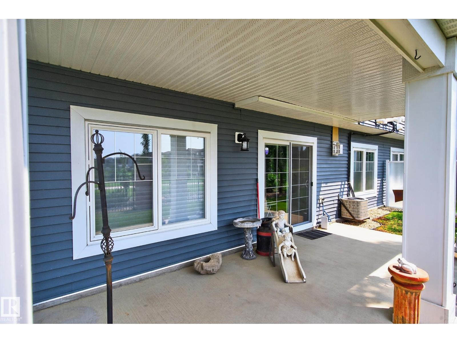 Photo 8 of 13 8132 217 St Nw, Edmonton AB