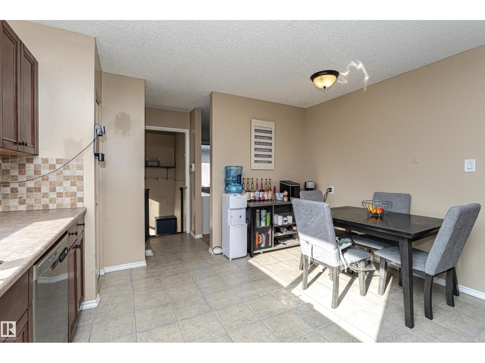 Photo 20 of 46 Graham Rd, Sherwood Park AB