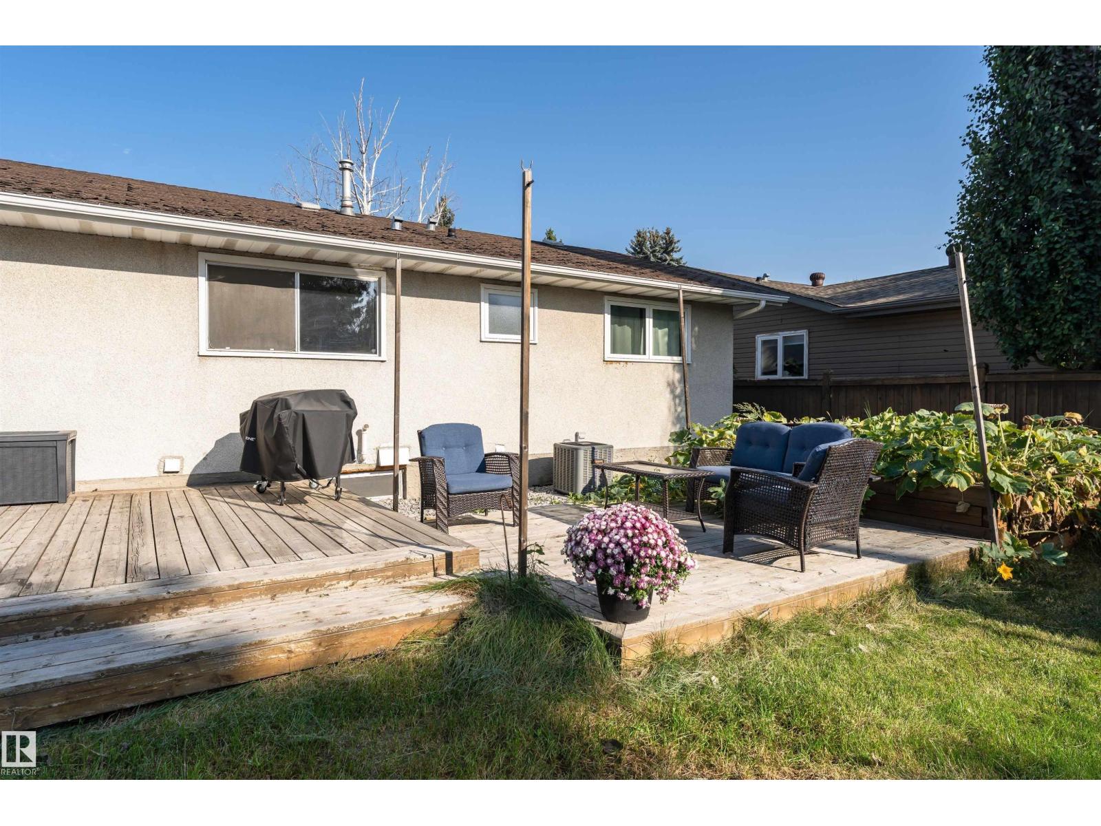 Photo 51 of 46 Graham Rd, Sherwood Park AB