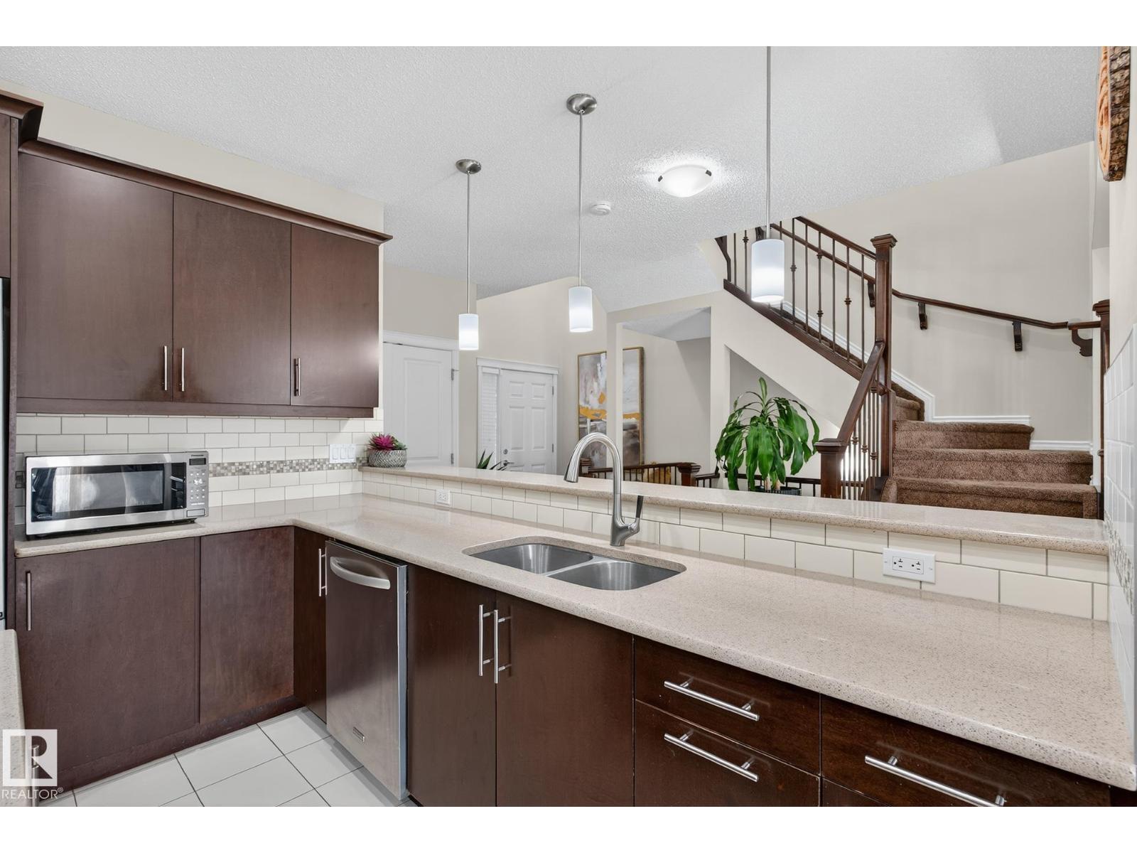 Photo 11 of 16737 58 B St Nw, Edmonton AB