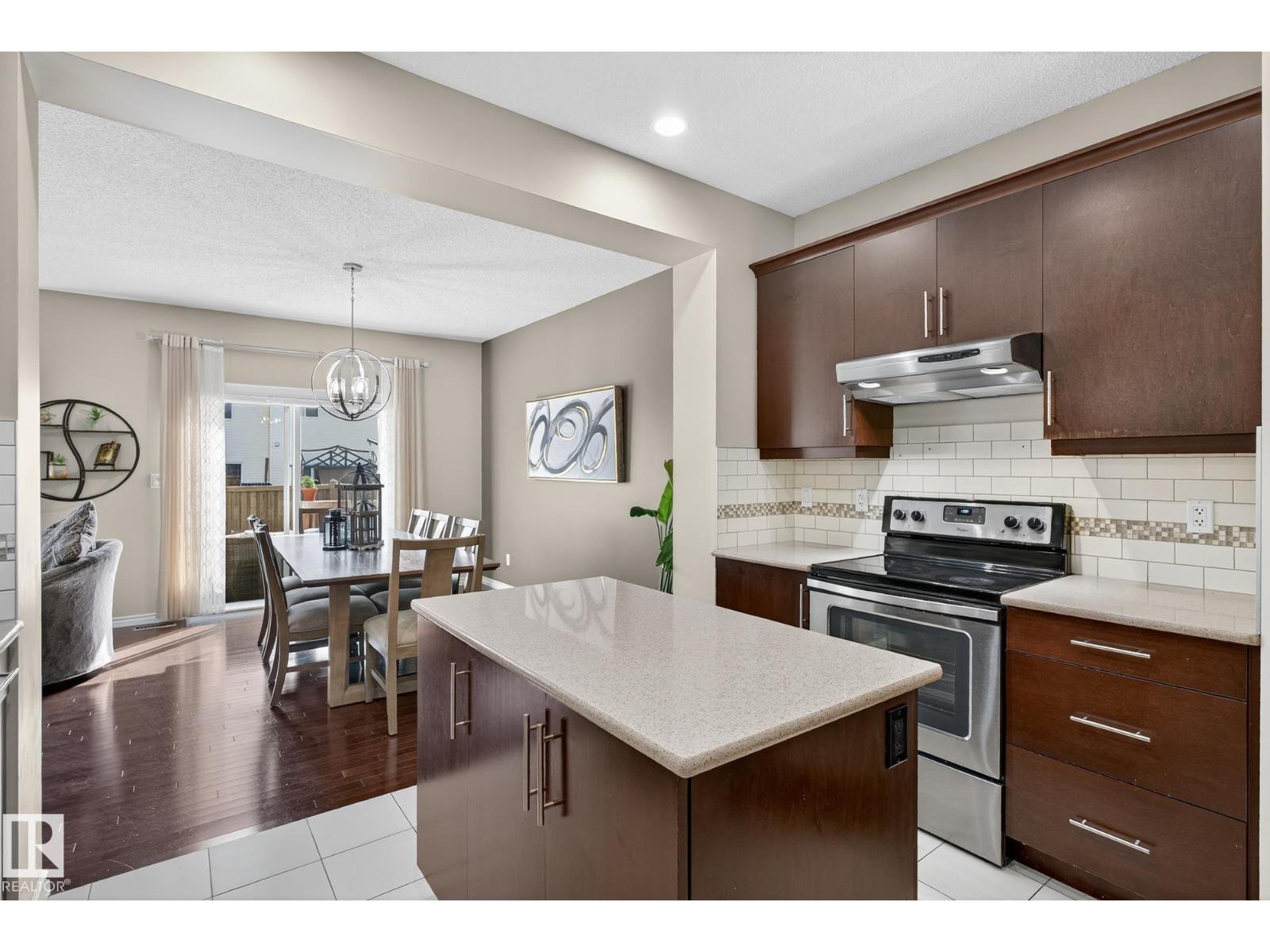 Photo 12 of 16737 58 B St Nw, Edmonton AB