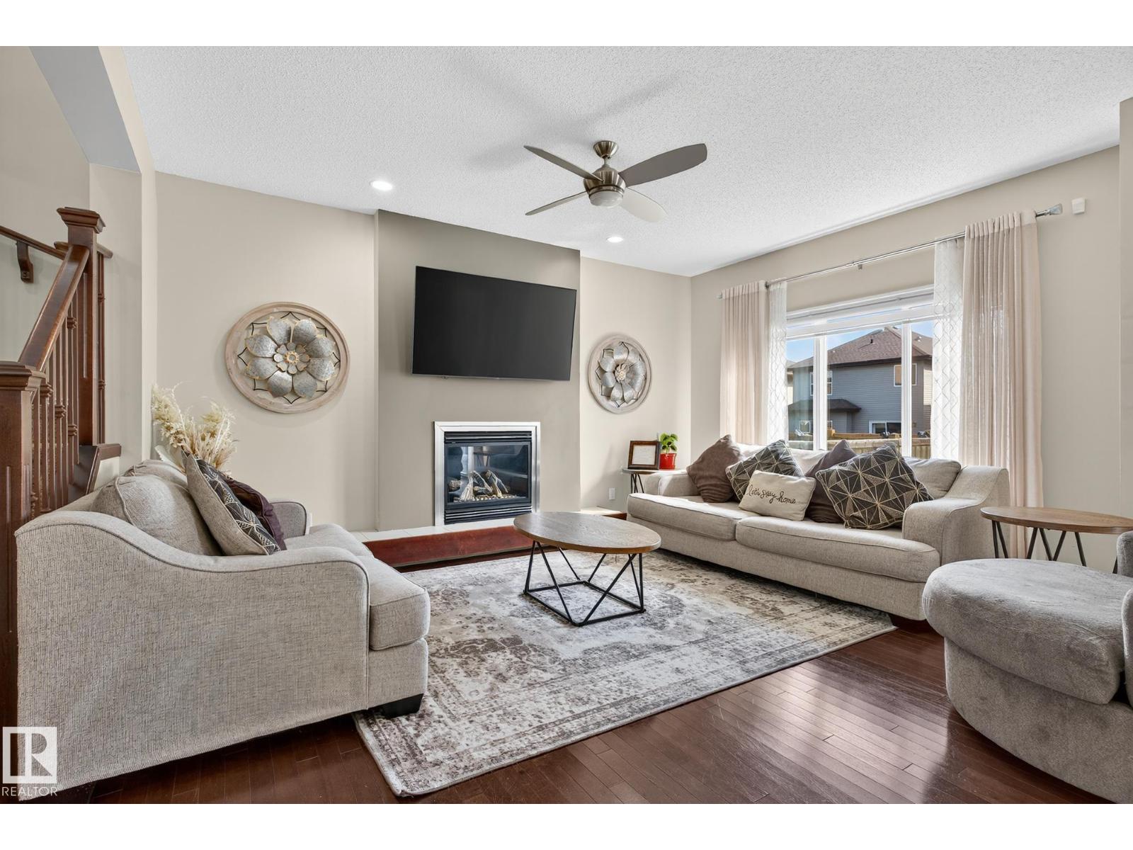 Photo 16 of 16737 58 B St Nw, Edmonton AB
