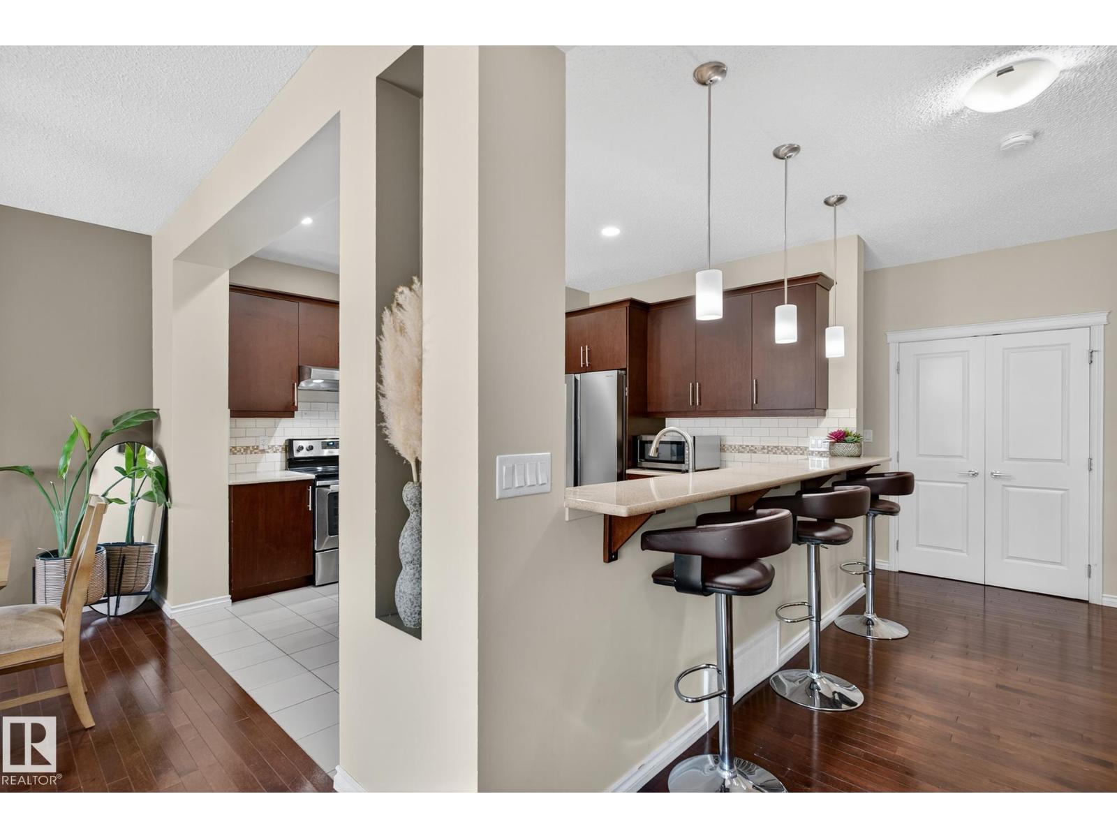 Photo 7 of 16737 58 B St Nw, Edmonton AB