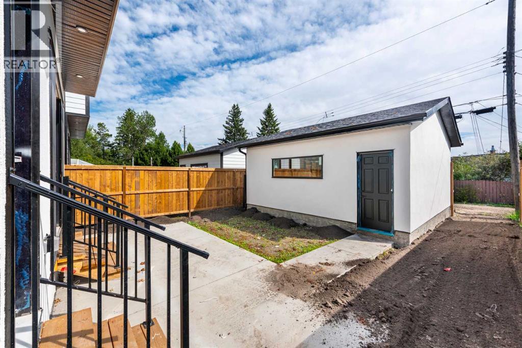 Photo 38 of 13 Hartford Place Nw, Calgary AB