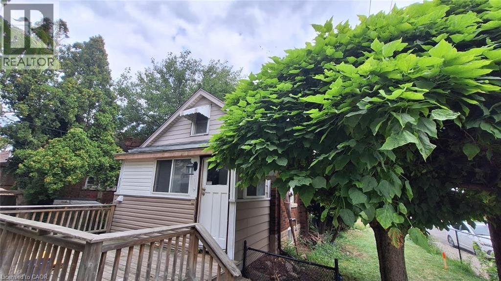 Photo 11 of 69 Fairfield Avenue, Hamilton ON