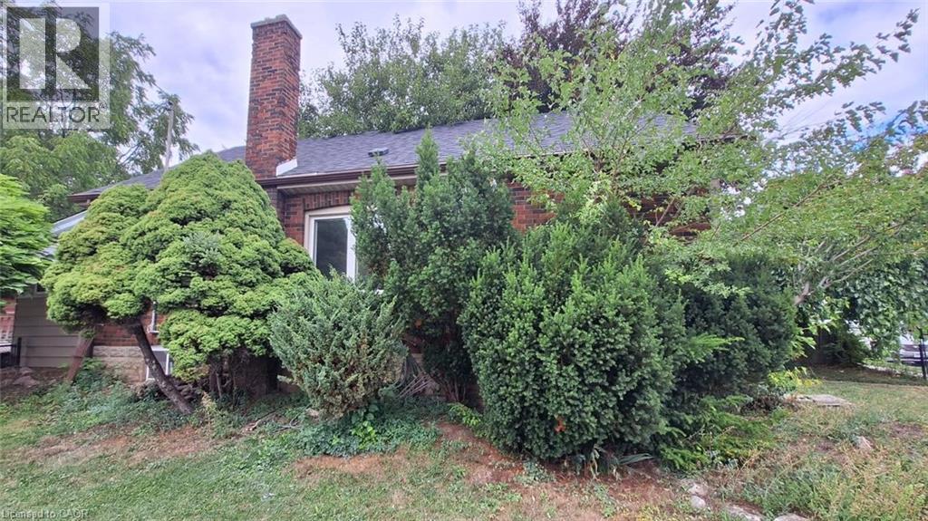 Photo 12 of 69 Fairfield Avenue, Hamilton ON