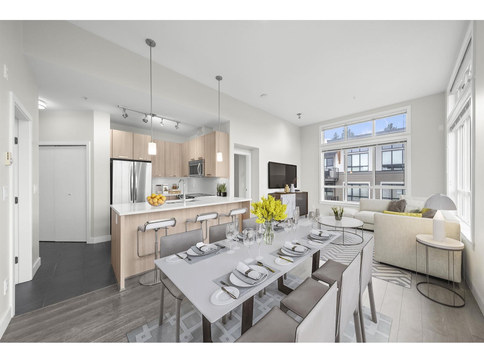 Photo 2 of 510 15388 105 Avenue, Surrey BC