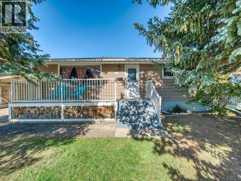 536 Thornhill Place NW, Calgary, Alberta