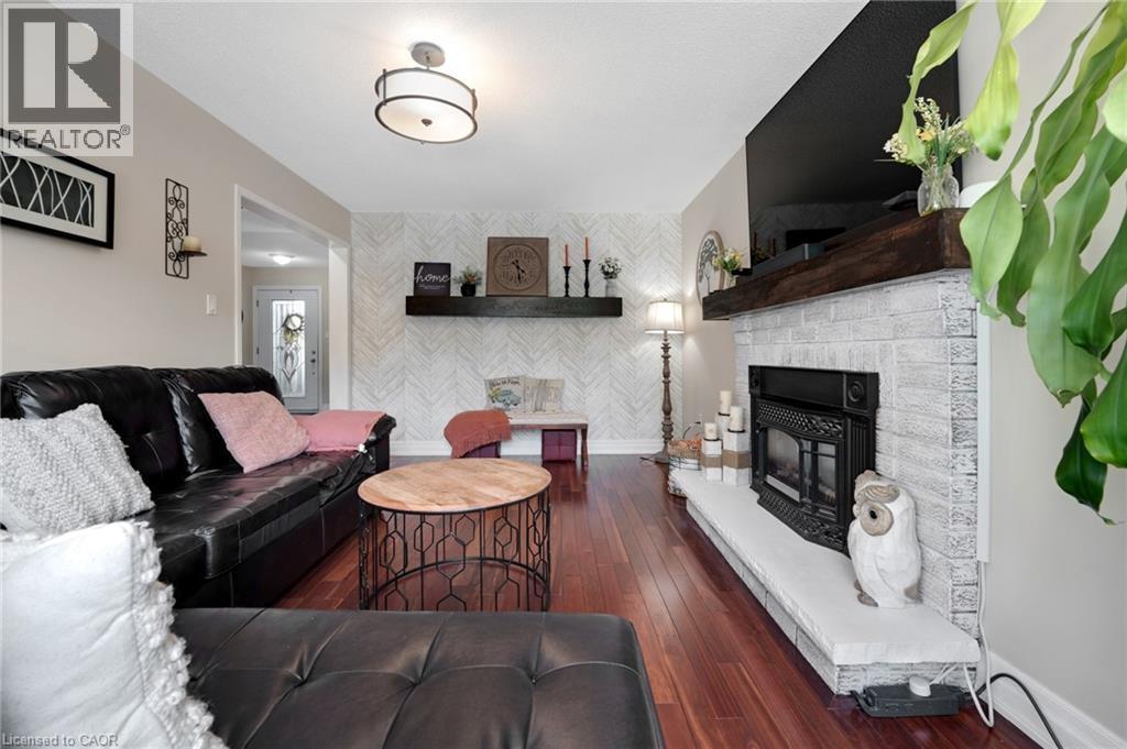 Photo 15 of 477 Burnett Avenue, Cambridge ON