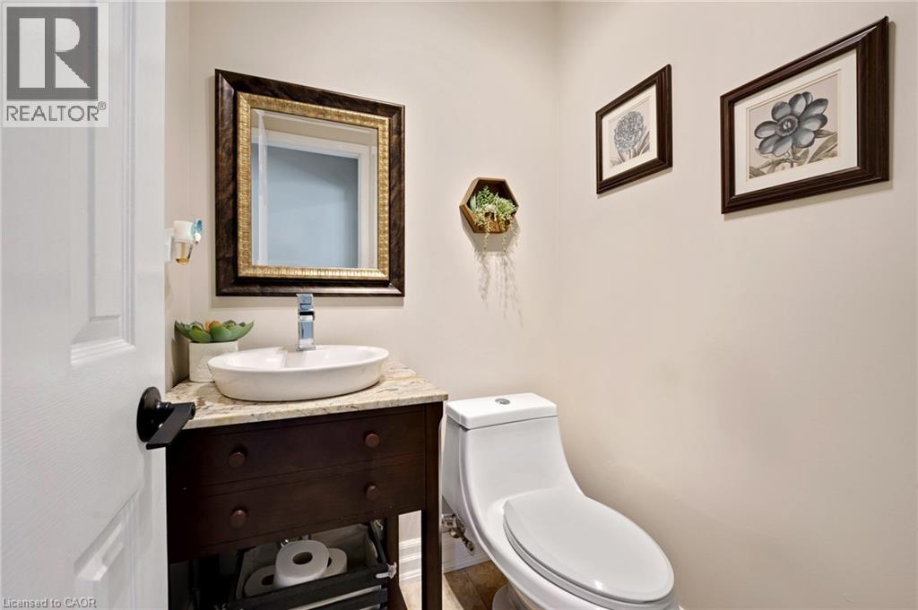 Photo 16 of 477 Burnett Avenue, Cambridge ON