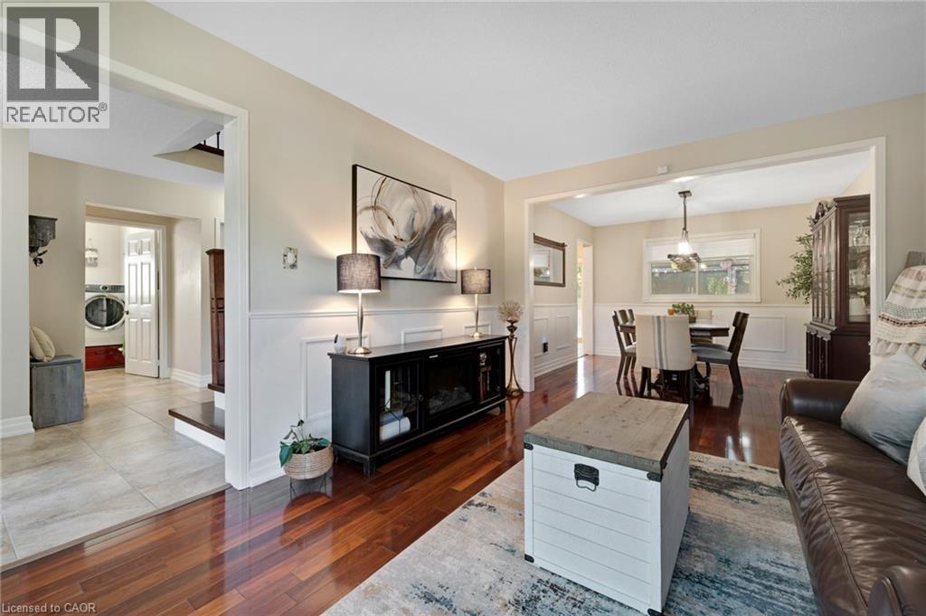 Photo 7 of 477 Burnett Avenue, Cambridge ON