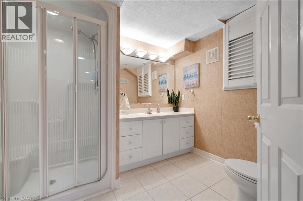 Photo 31 of 477 Burnett Avenue, Cambridge ON