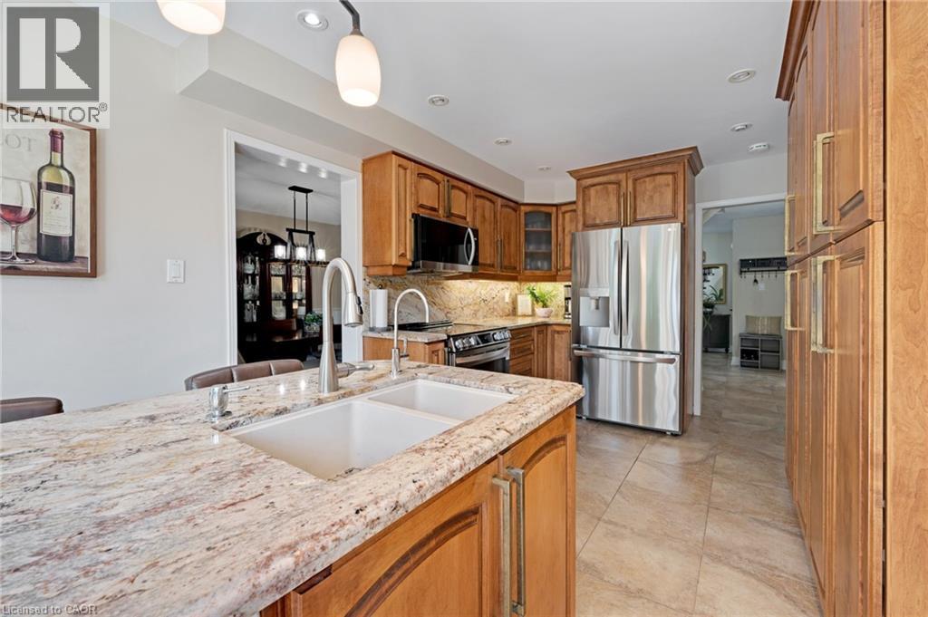 Photo 12 of 477 Burnett Avenue, Cambridge ON