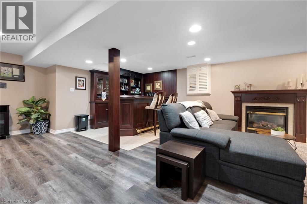 Photo 26 of 477 Burnett Avenue, Cambridge ON
