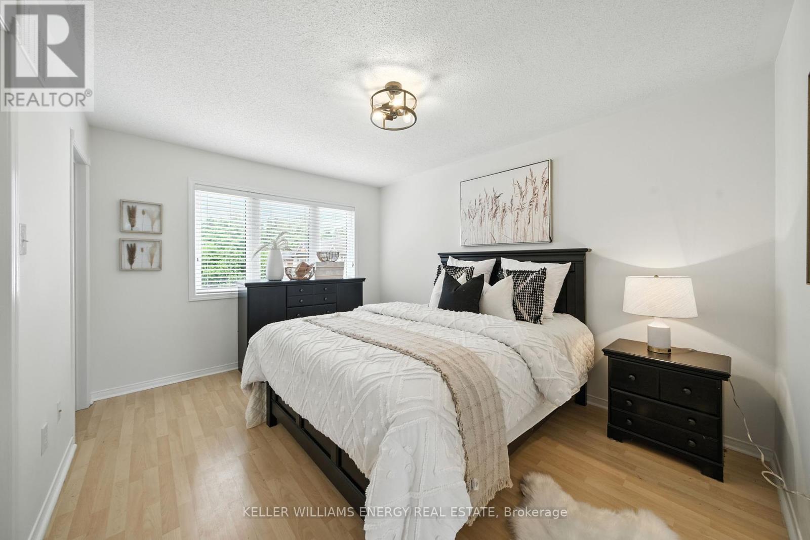 Photo 9 of 15 1790 Finch Avenue, Pickering ON