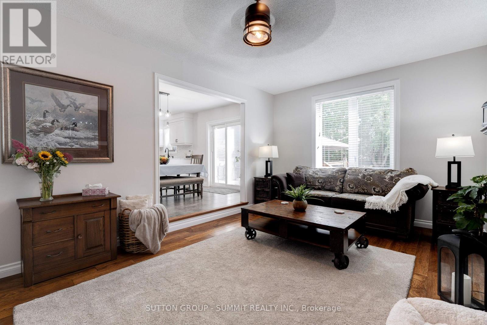 Photo 14 of 10 Scottswood Lane, Haldimand ON