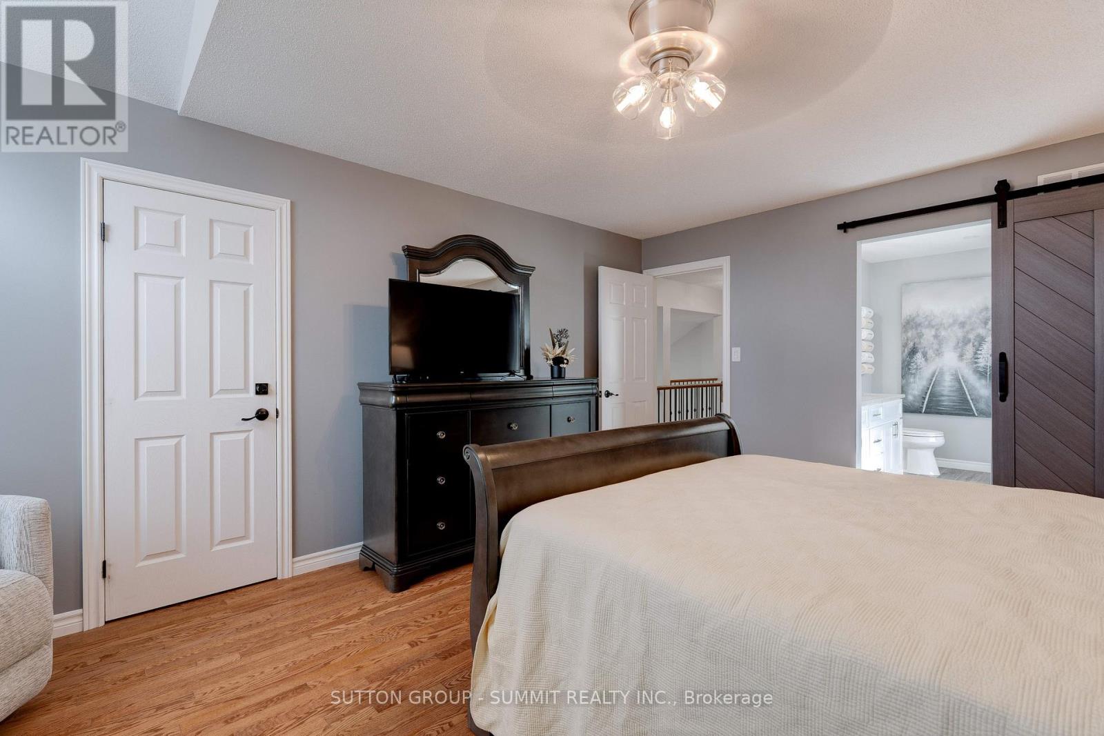 Photo 19 of 10 Scottswood Lane, Haldimand ON