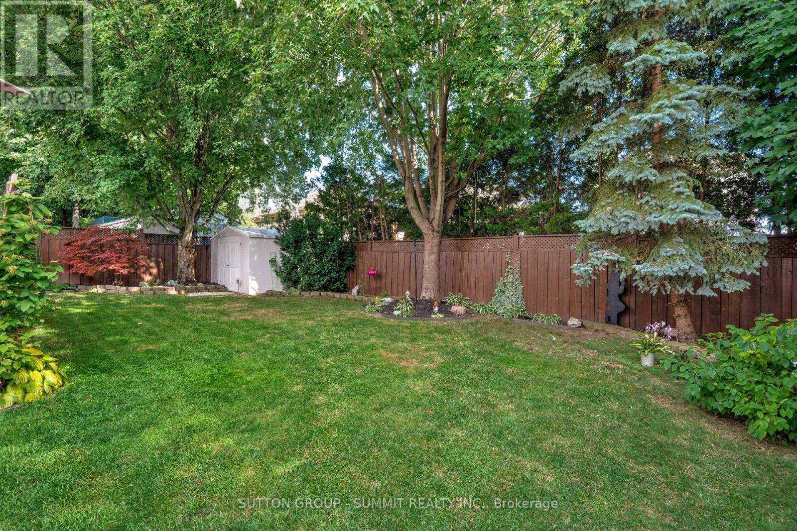 Photo 35 of 10 Scottswood Lane, Haldimand ON