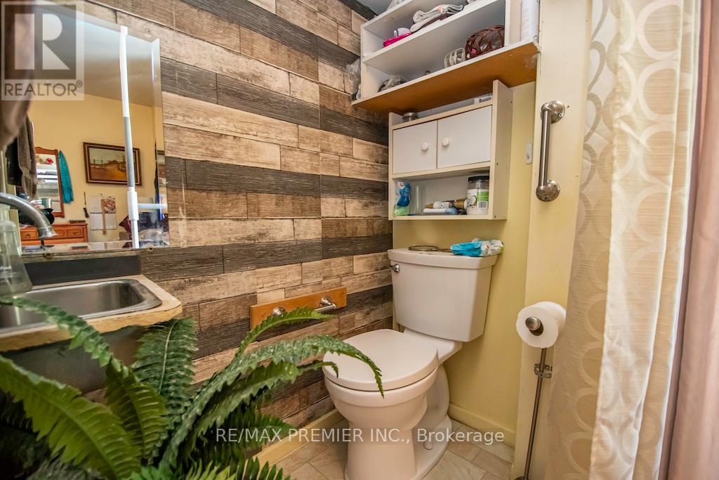 Photo 13 of 2704 Television Road, Dourodummer ON