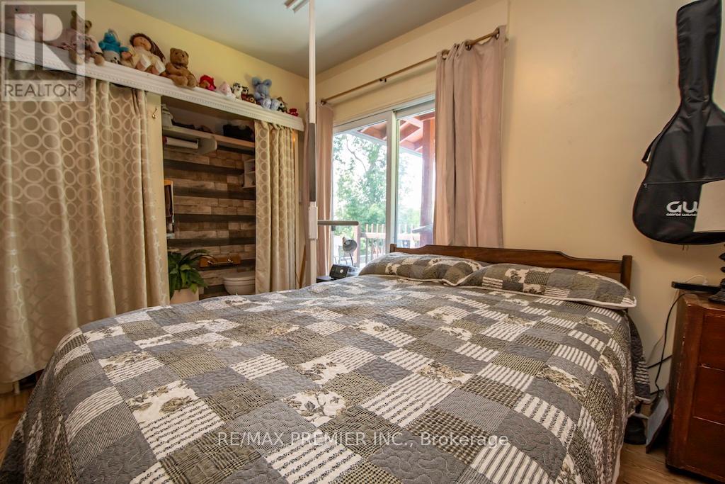 Photo 14 of 2704 Television Road, Dourodummer ON