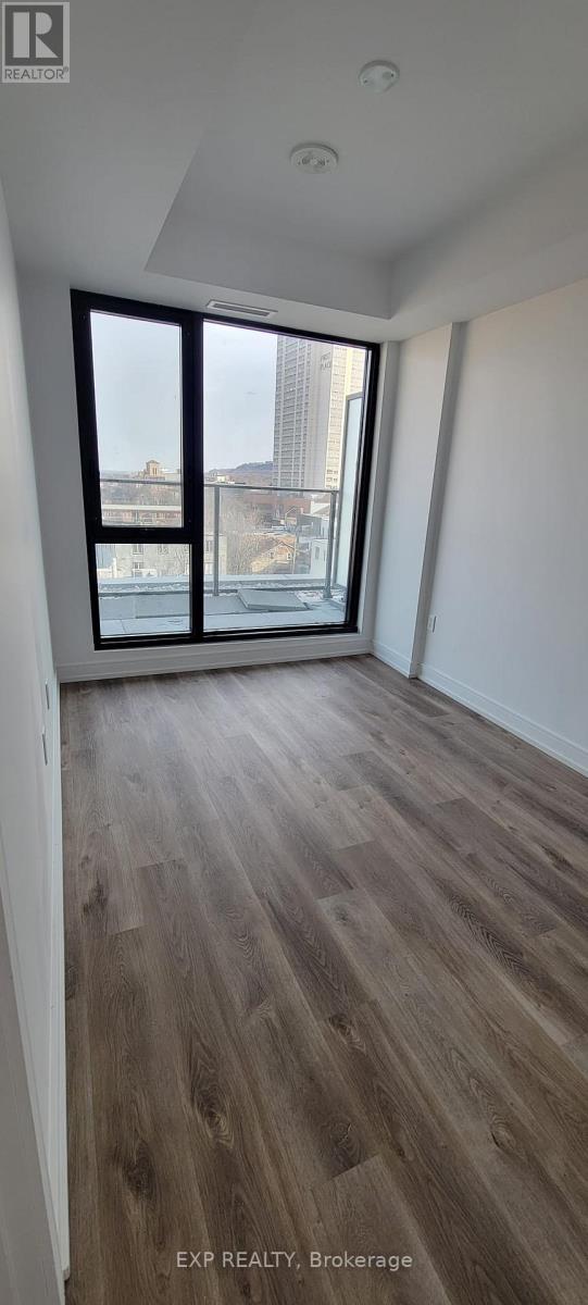Photo 6 of 626 1 Jarvis Street, Hamilton ON