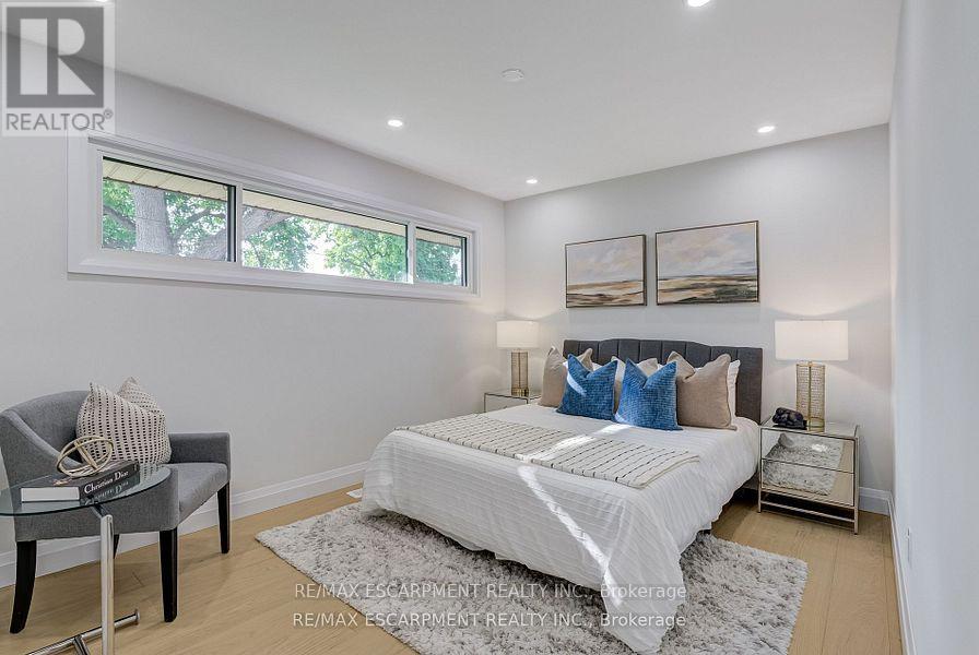 Photo 25 of 13 Skyland Drive, Hamilton ON