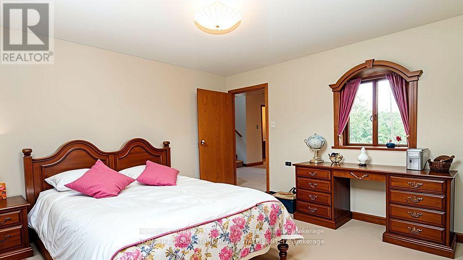 Photo 16 of 1565 Hastings Drive, London North ON