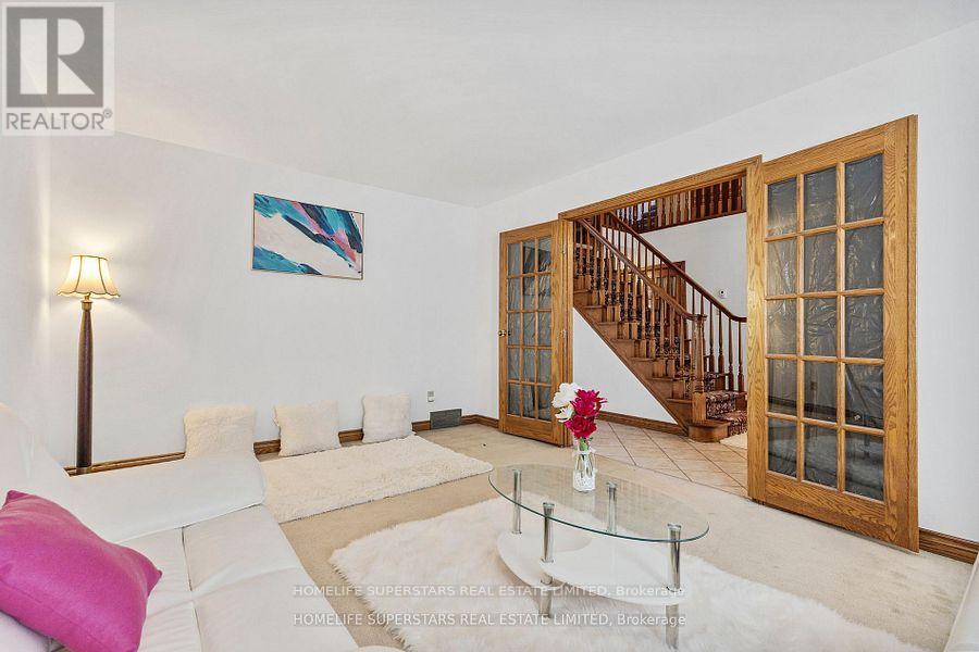 Photo 7 of 1565 Hastings Drive, London North ON