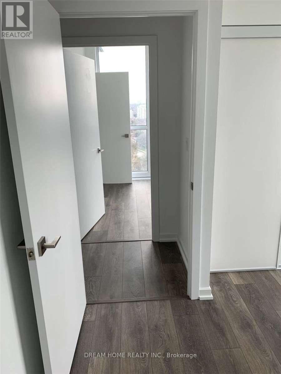 Photo 3 of 1107 56 Forest Manor Road, Toronto ON